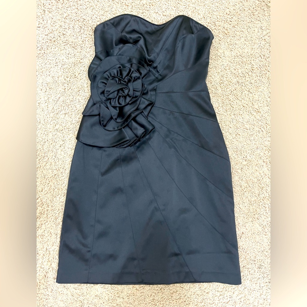 New with tags beautiful black cocktail dress White House Black Market